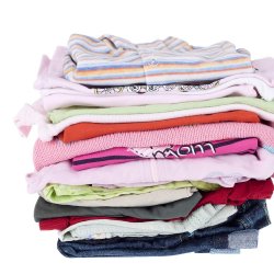 What to do with your child's clothes when they are small? Here are some ideas!