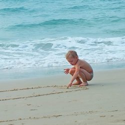 Does your child like to go to the beach?