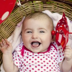 Top 5 newborn clothes that you should buy this summer