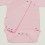 Orchid pink side-snaps short-sleeve bodysuit with giraffe print | liloo