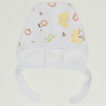 White baby bonnet with animals print