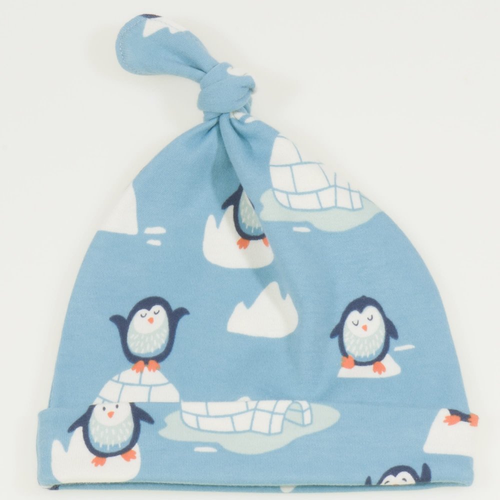 Aqua organic cotton baby hat with tassel with penguins print | liloo