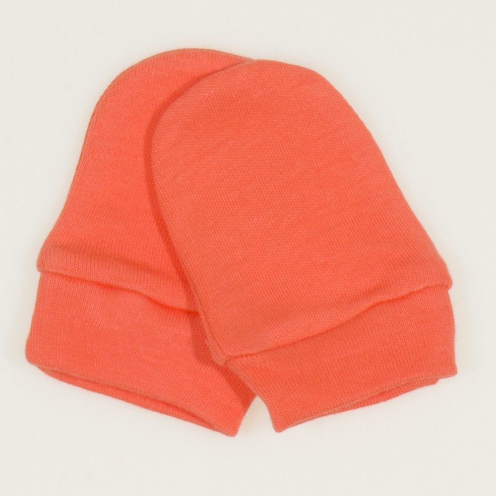 Salmon living coral newborn gloves | liloo