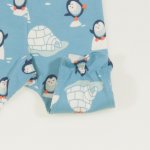 Pantaloni cu botosei banda bumbac organic - aqua imprimeu model pinguini | liloo