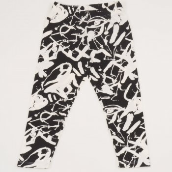 Leggings with white and black print