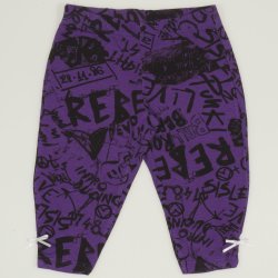 Purple capri leggings with music print