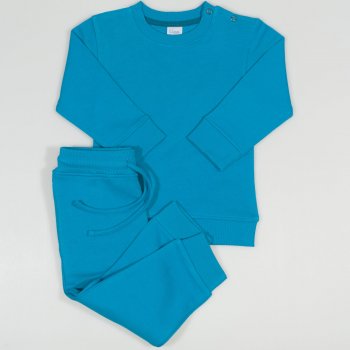 Enamel blue sport outfit