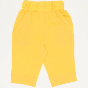 Yellow capri trousers