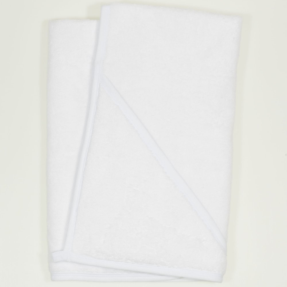 Premium white hooded towel | liloo