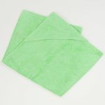 Green small towel with organic cotton hood | liloo