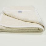 Ivory hooded towel | liloo