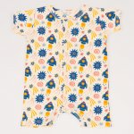 Romper (short sleeve & pants) with stars-rockets print - center-snap | liloo