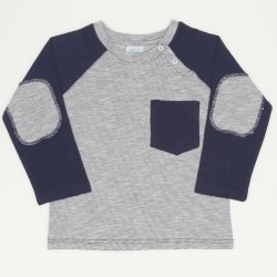 Grey long-sleeve tea with navy blue pocket