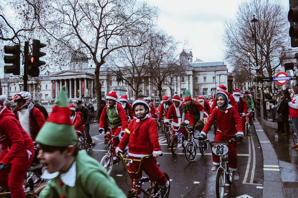 copiii cu bicicletele